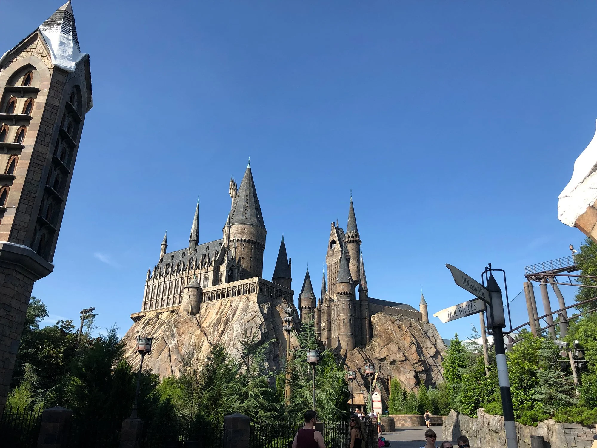 10 Quick Tips For Traveling to Universal with Two Kids