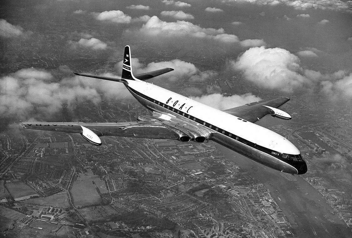  A BOAC Comet 4 registration G-APDA. The de Havilland Comet with rounded windows continued on to a successful 30 years of service. Here we see the larger Comet 4C model which included round windows and wing pods for additional fuel. 