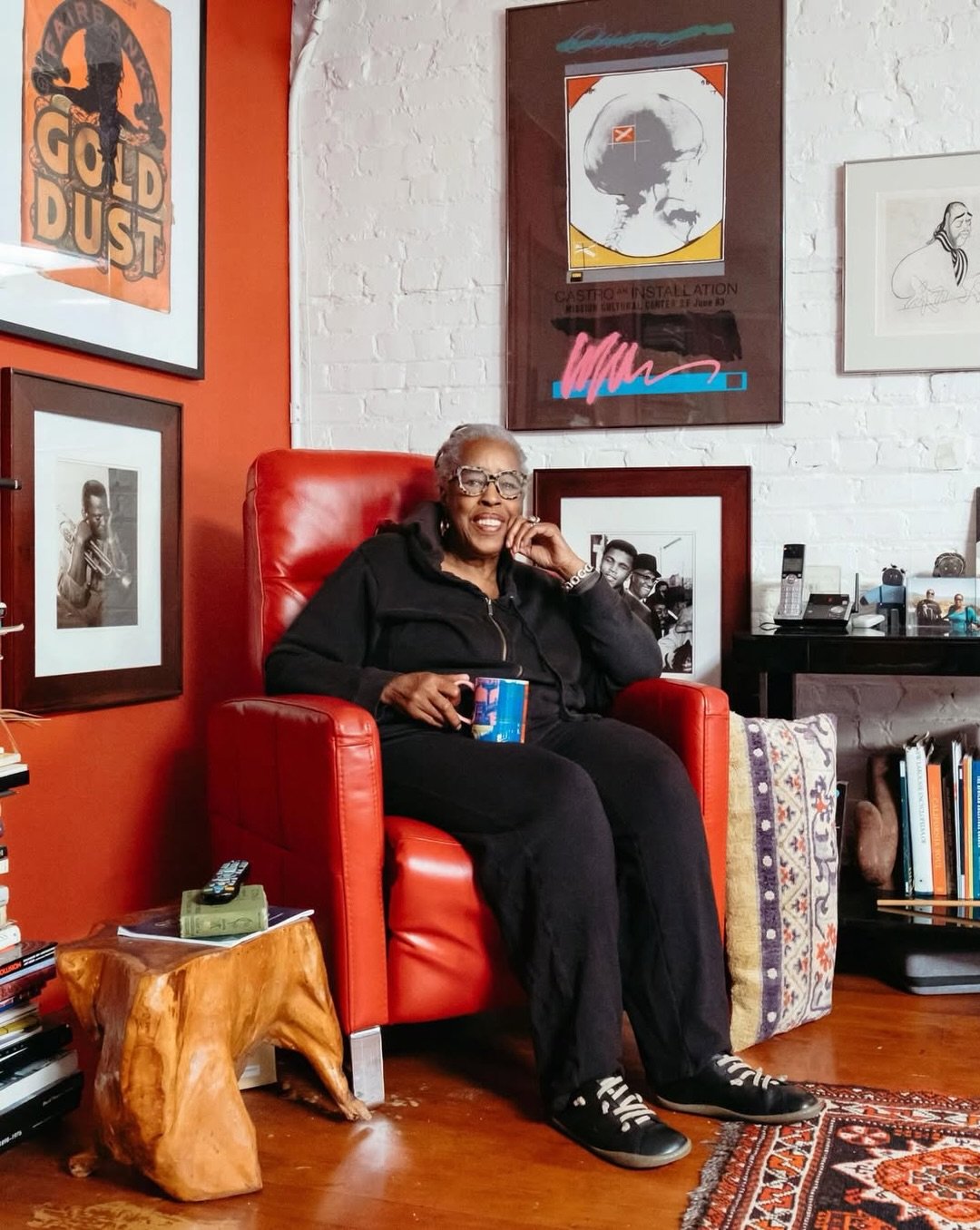 ✨ Celebrate this #Juneteenth with Black Gold artists this weekend:

@mildredhoward: Poetics of Memory, the first major museum exhibition to celebrate the work of beloved Bay Area artist, on view at the @oaklandmuseumca

@demetribroxton: Ancestral Ech