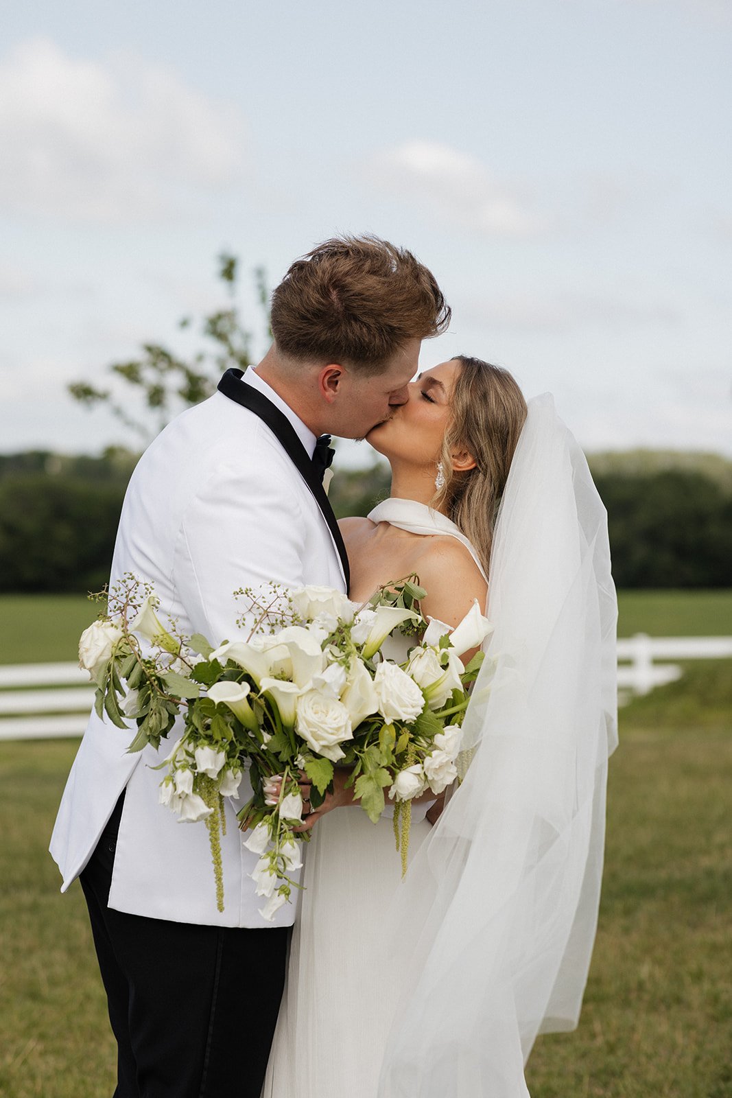 OliviaLanePhoto_CockleWedding_Previews-69_websize.jpg