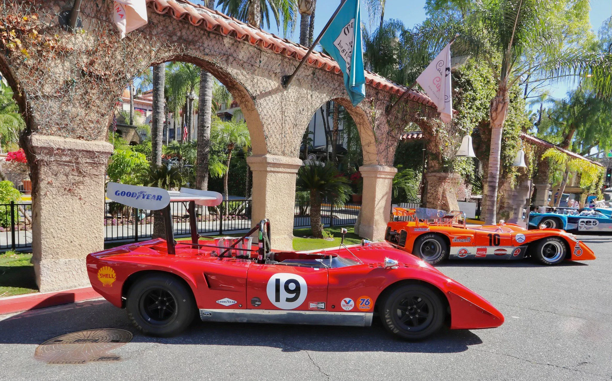 Lola T163 - 2 - adjusted.jpg