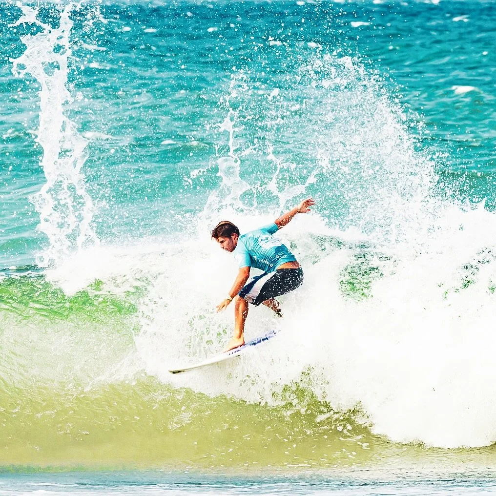 For your Monday pleasure 🌊

#surfphotographer #wsl #ausurf #photographer