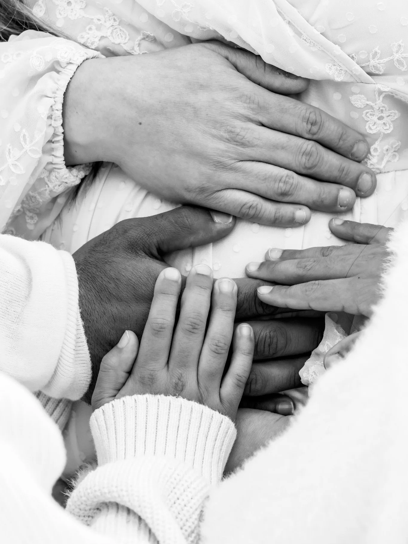 I love turning these precious moments into art📸✨

#kyphotographer #kentuckyphotographer #photographer #canon #maternity