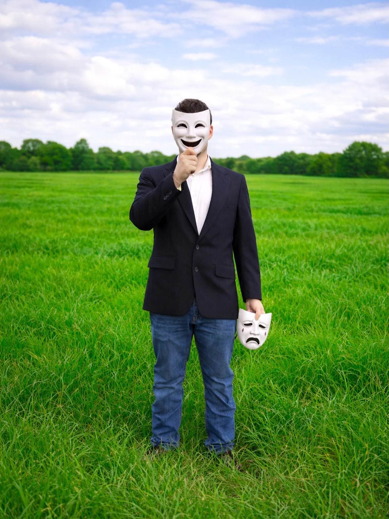 Some art from a few weeks ago 🎭
An interpretive photoshoot I helped bring to life, centered around the idea of the face behind the mask and the pressures men often feel to hide emotion.  The project focusing on genders through the ages (more to come