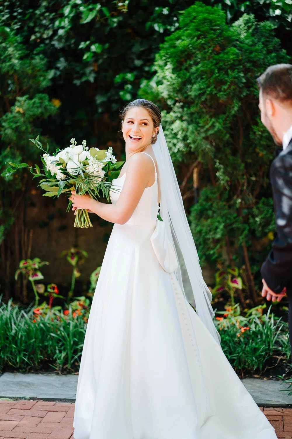 elegant-summer-baltimore-wedding-1840s-plaza-love-life-images 0023.JPG