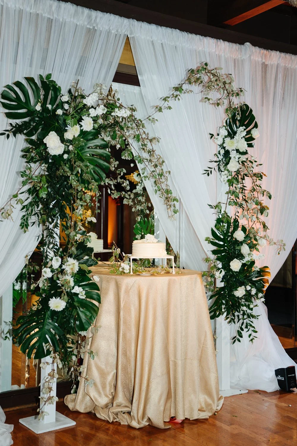 elegant-summer-baltimore-wedding-1840s-plaza-love-life-images 0053.JPG