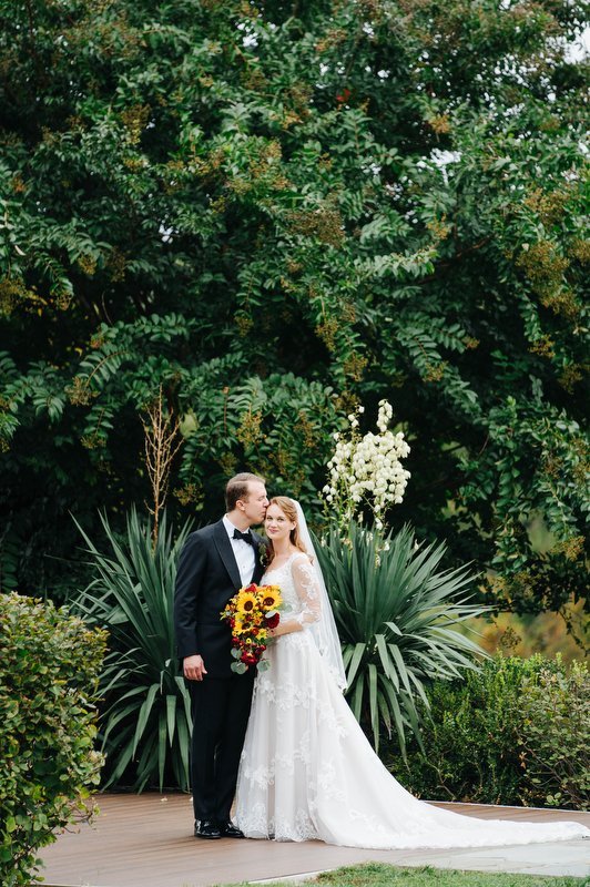 Bethesda-Strathmore-Mansion-Sunflower-Wedding-Love-Life-Images 0026.JPG