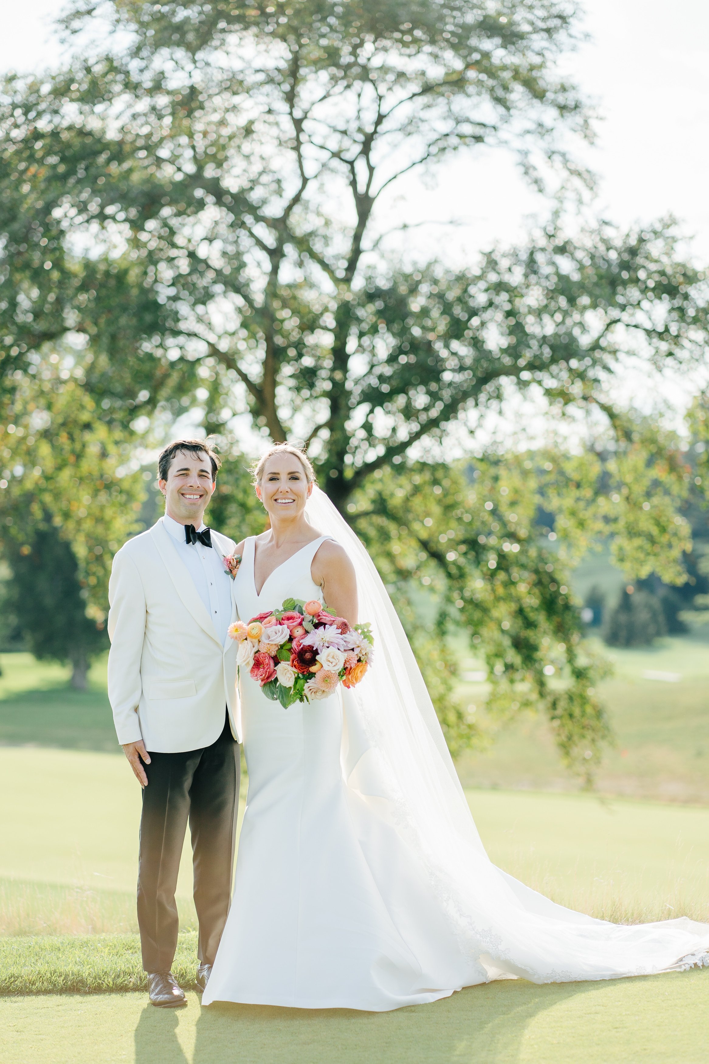 colorful-congressional-country-club-fall-wedding-love-life-images-004.jpg