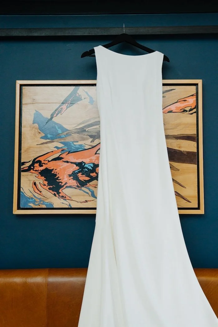 elegant-chic-winter-wedding-peabody-library-baltimore-love-life-images 002.JPG