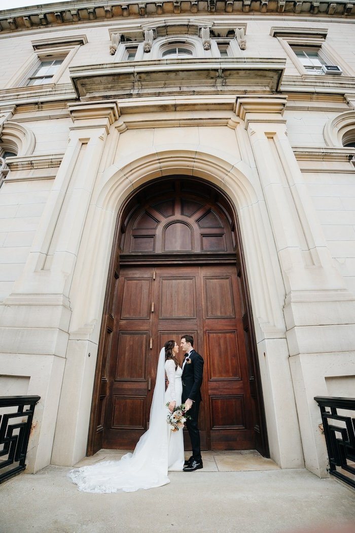 elegant-chic-winter-wedding-peabody-library-baltimore-love-life-images 029.JPG