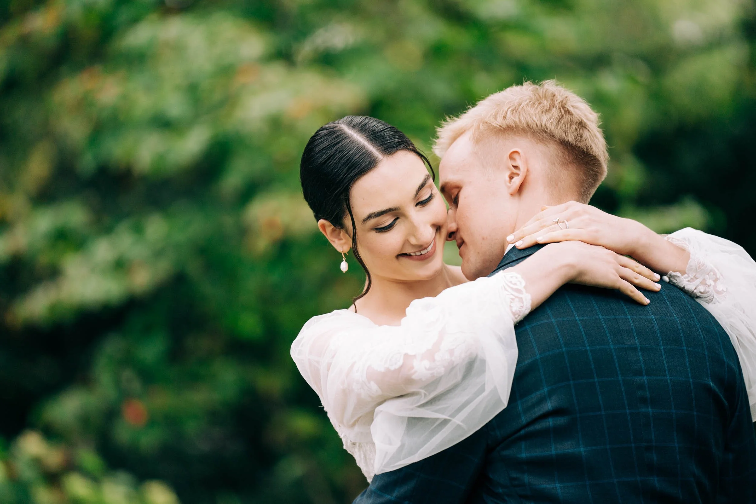 romantic outdoor wedding photo 0084.jpg
