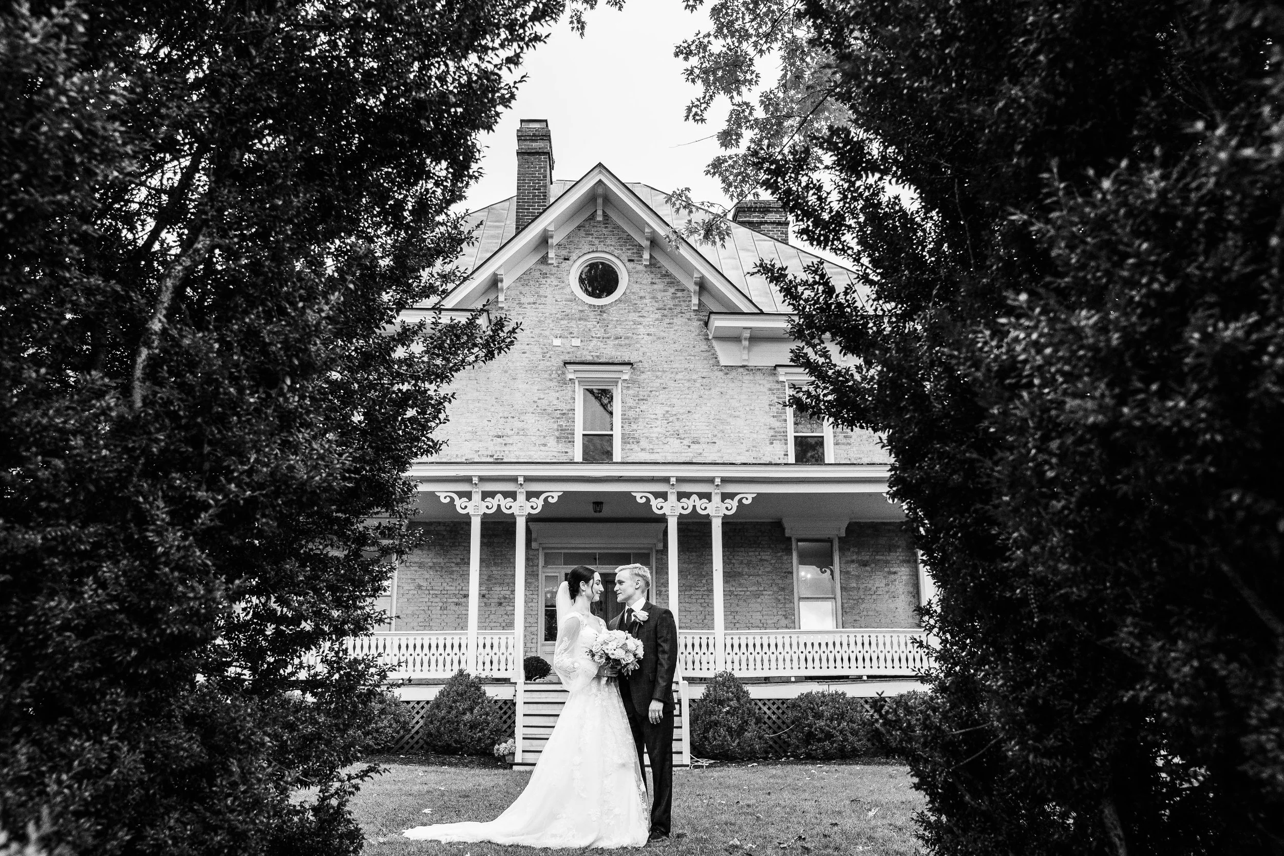 romantic outdoor wedding photo 0080.jpg