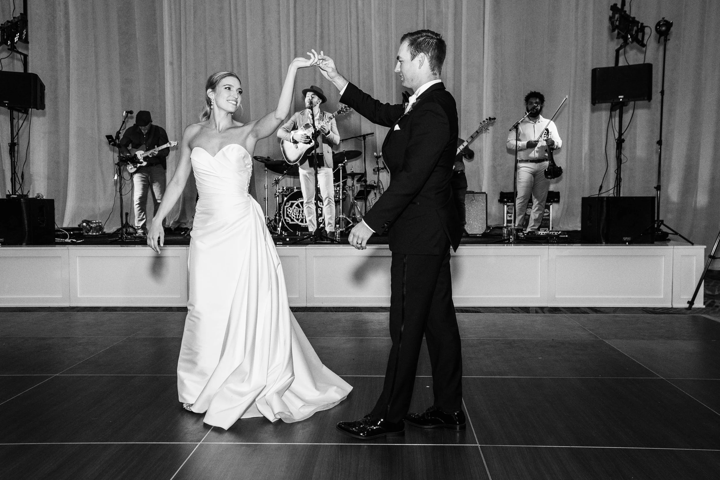 Lauren and Bradley_Love Life Images-1069-2.jpg