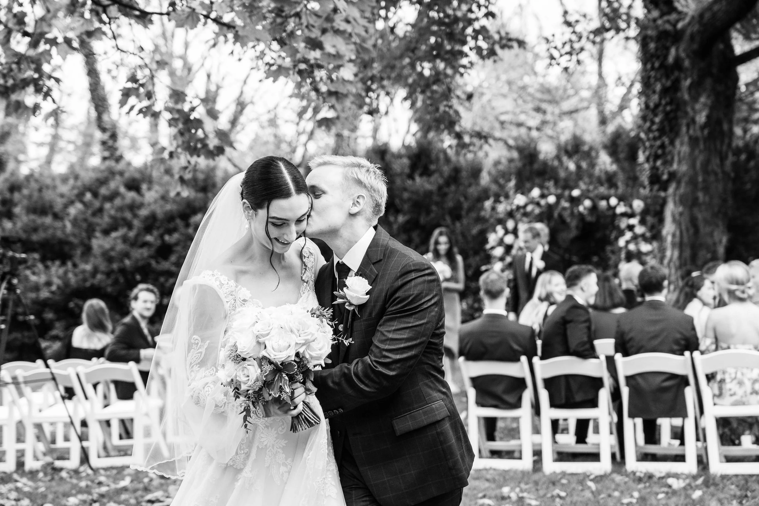 romantic outdoor wedding photo 0079.jpg