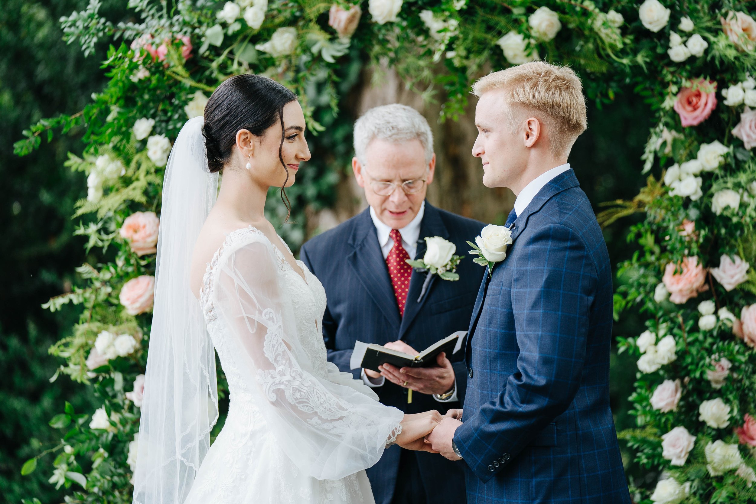 romantic outdoor wedding photo 0075.jpg