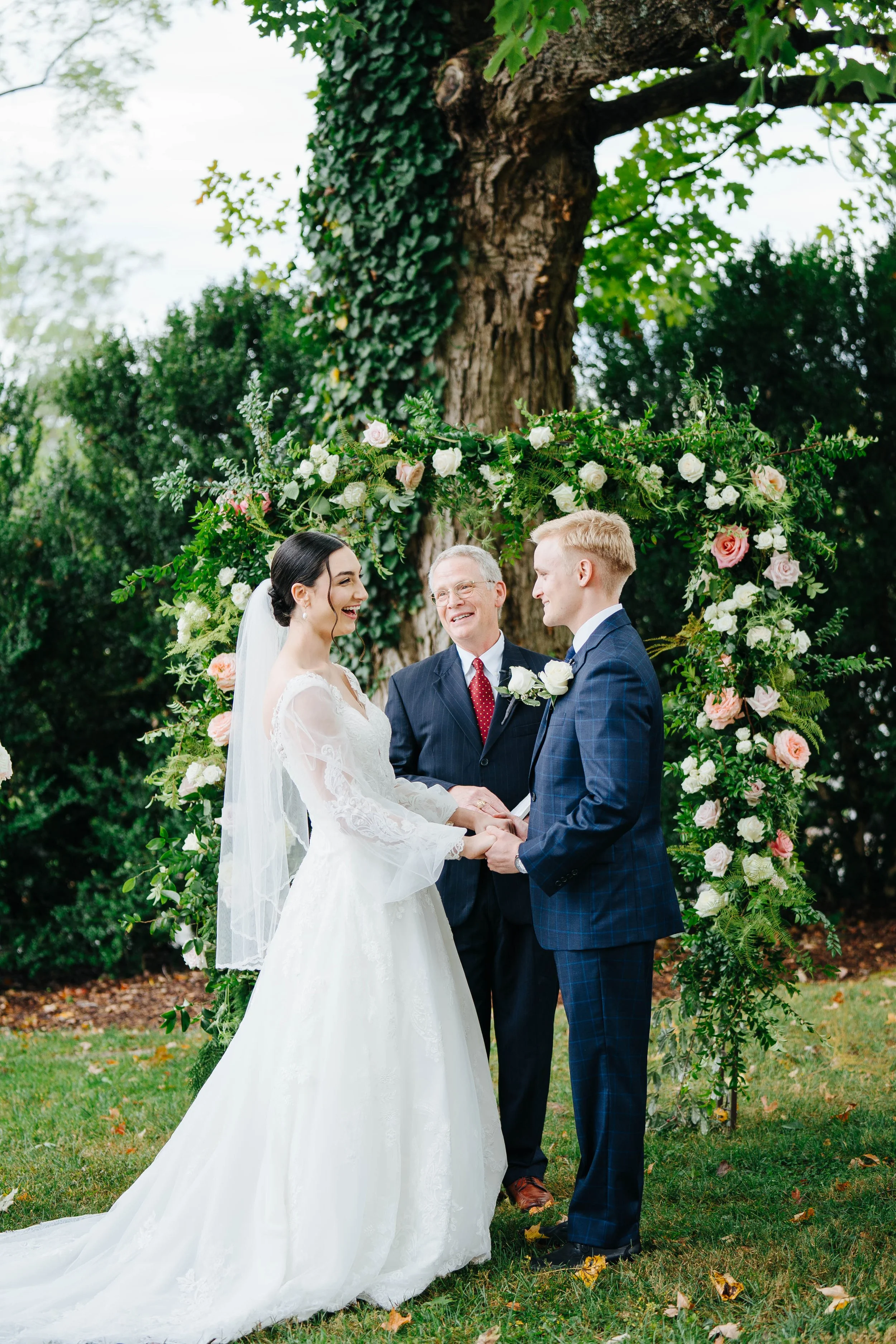romantic outdoor wedding photo 0076.jpg