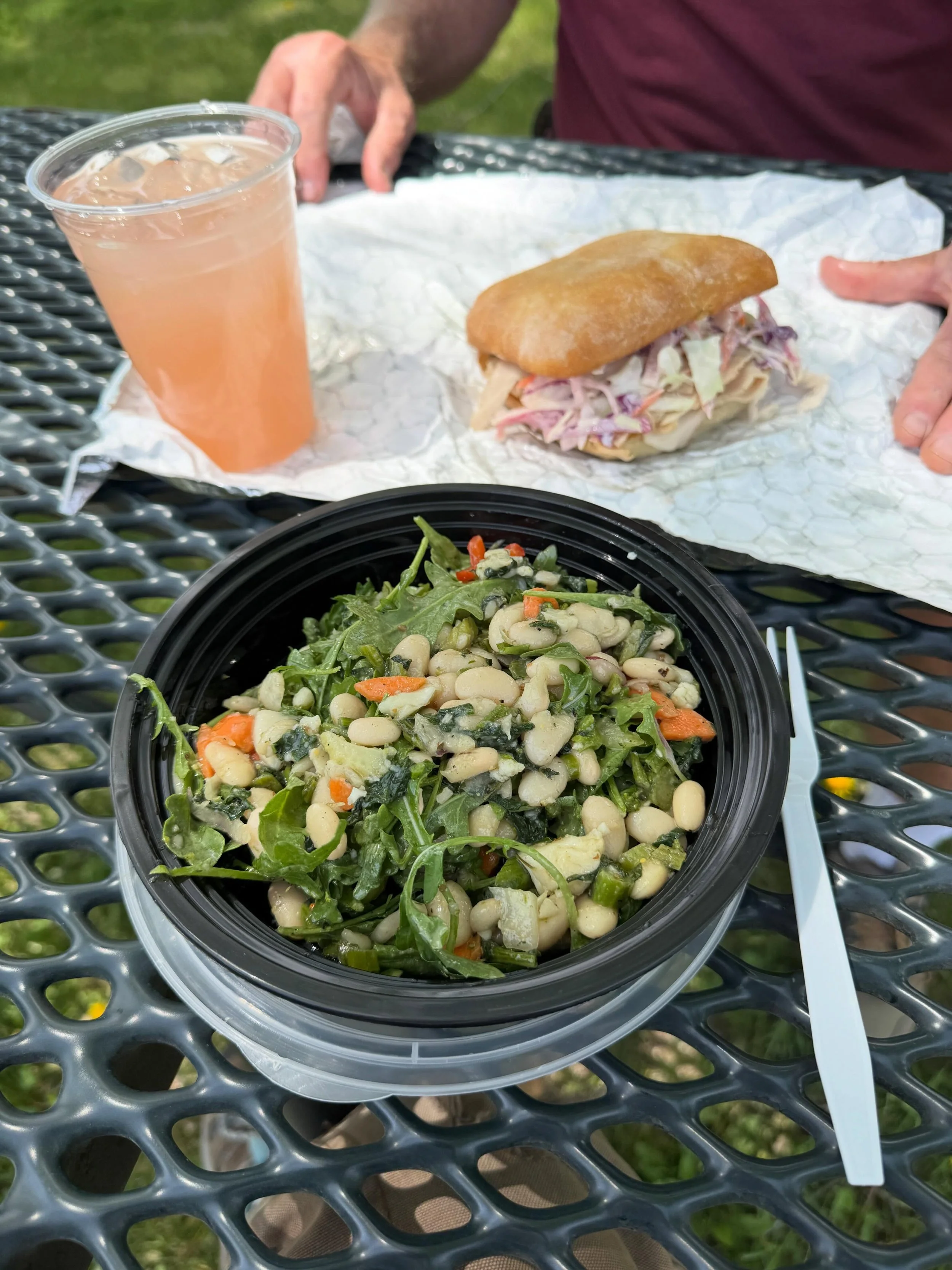 Taking a quick lunch break at the wonderful @heimstead.mn!