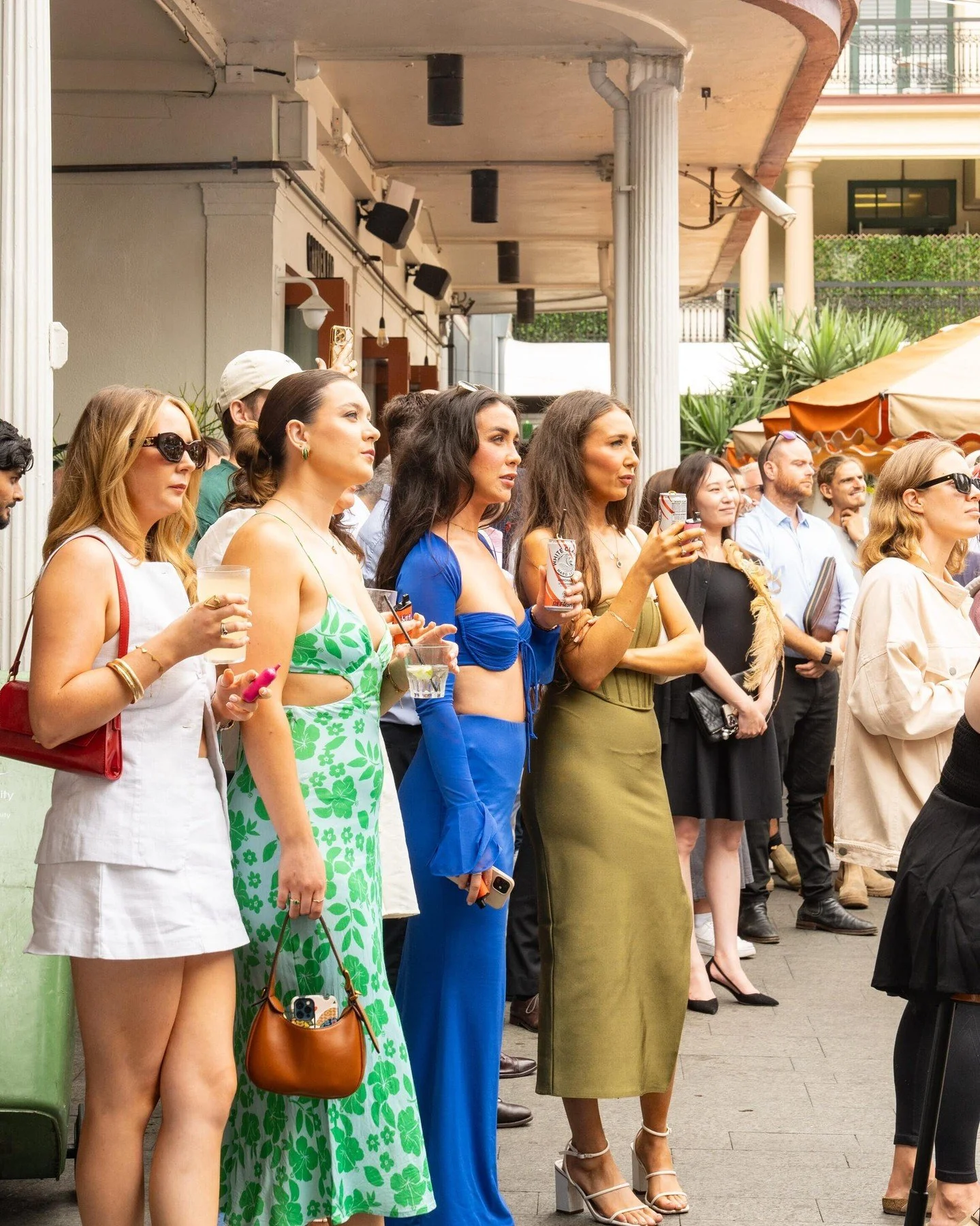 The countdown is on ππΎ
Cup Day at the Bay is nearly here, and tables are almost gone.
Dress to impress and don’t miss your spot for the biggest day in racing. 
Book now.