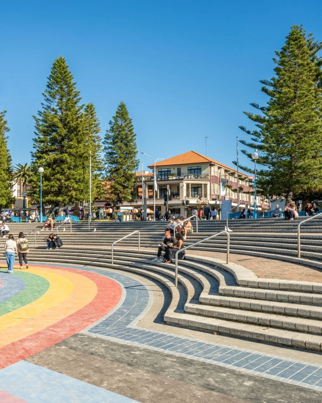 Are you chasing a PB or a pint this weekend? 🏃

From carb loading to post-run celebrations, there&rsquo;s heaps happening at CBH this @city2surf weekend ➡️

Brekky by the Beach ☕🥐

Fuel up before the race with coffee, brekky and ocean views.

The G