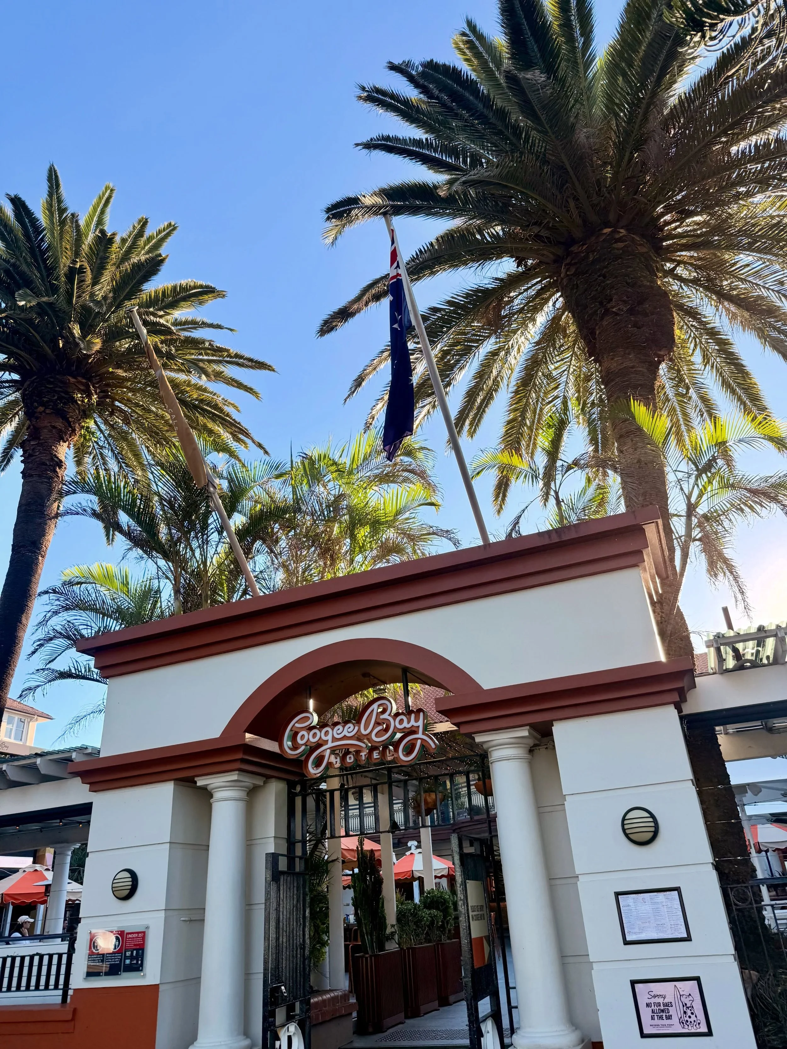 What&rsquo;s on this weekend&hellip; 👀

Footy, spritzes, live music, beach days, pies &amp; Sunday roasts.
 Basically, plenty of reasons to head to the Bay.

Spring&rsquo;s looking pretty good from here 🍹
Spritz Hour is on this evening, $14 spritze