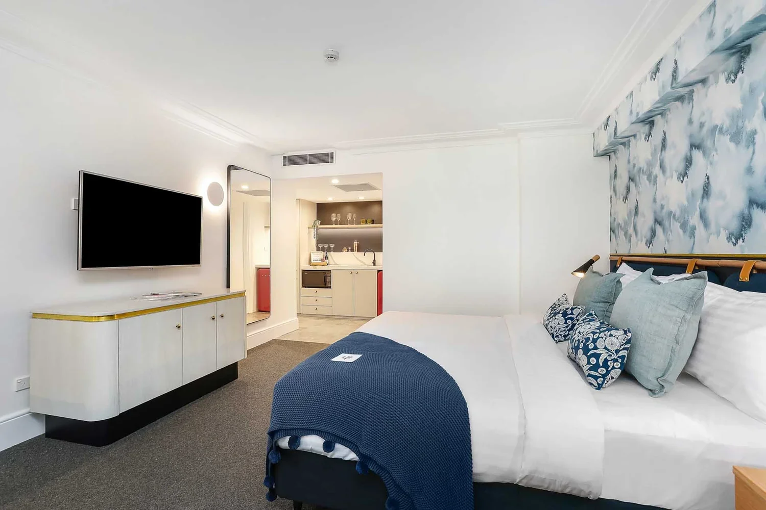 CBH-COOGEE-BOUTIQUE-ACCOMMODATION-OCEAN-STUDIO-5.webp