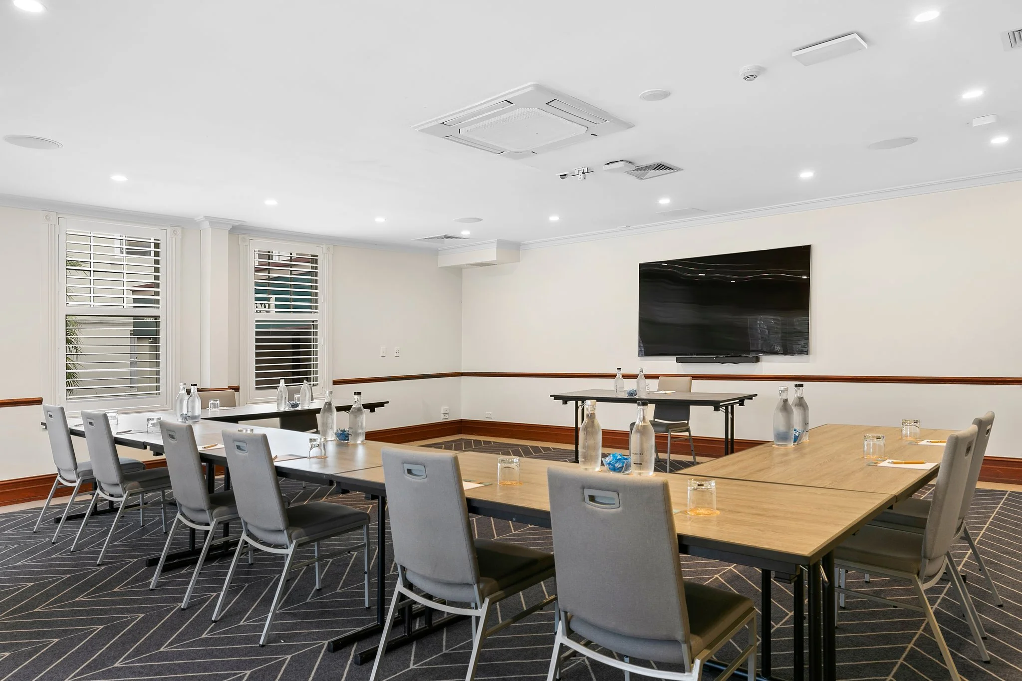12-web-or-mls-253-coogee-bay-rd.jpg