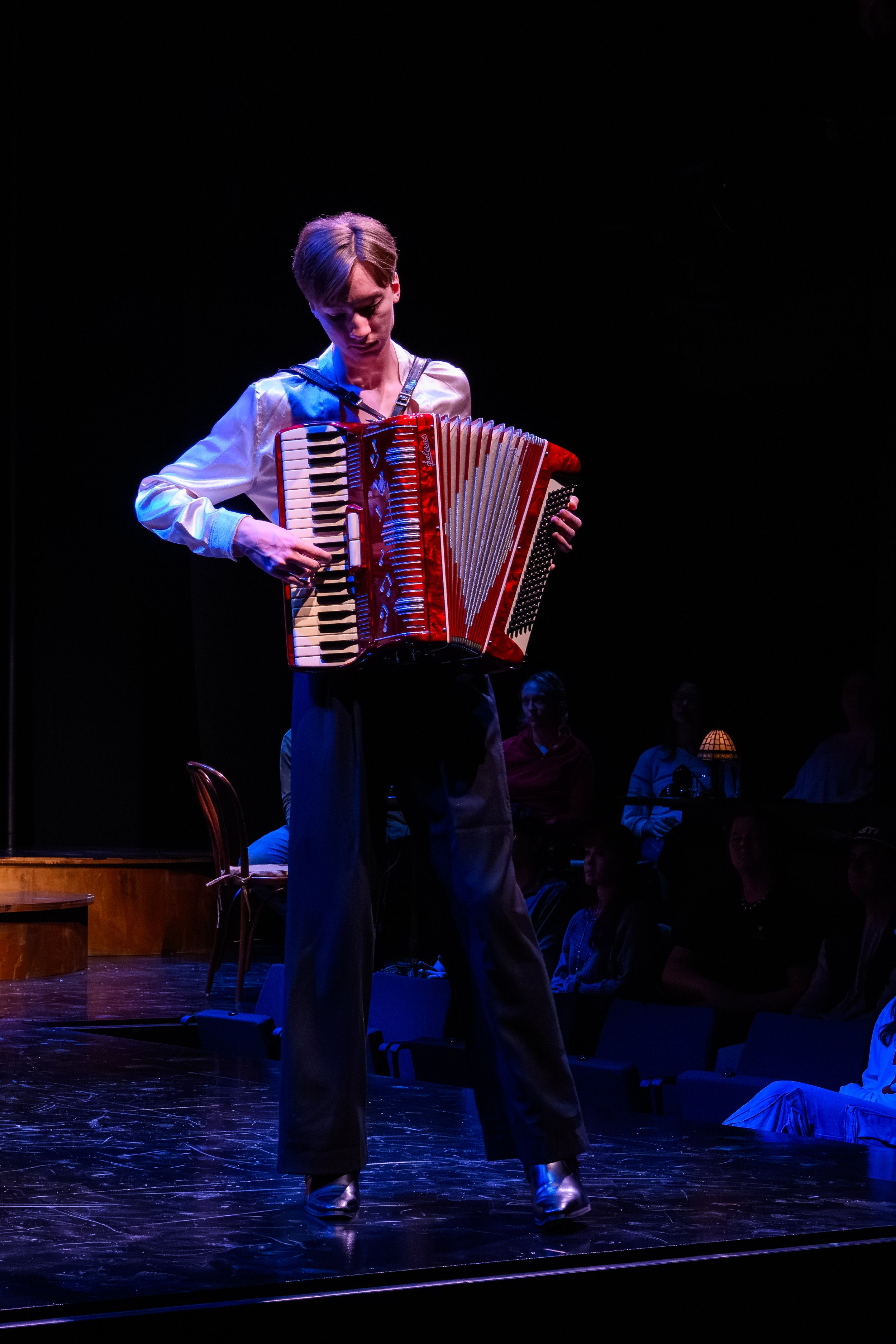 Cabaret-250.jpg