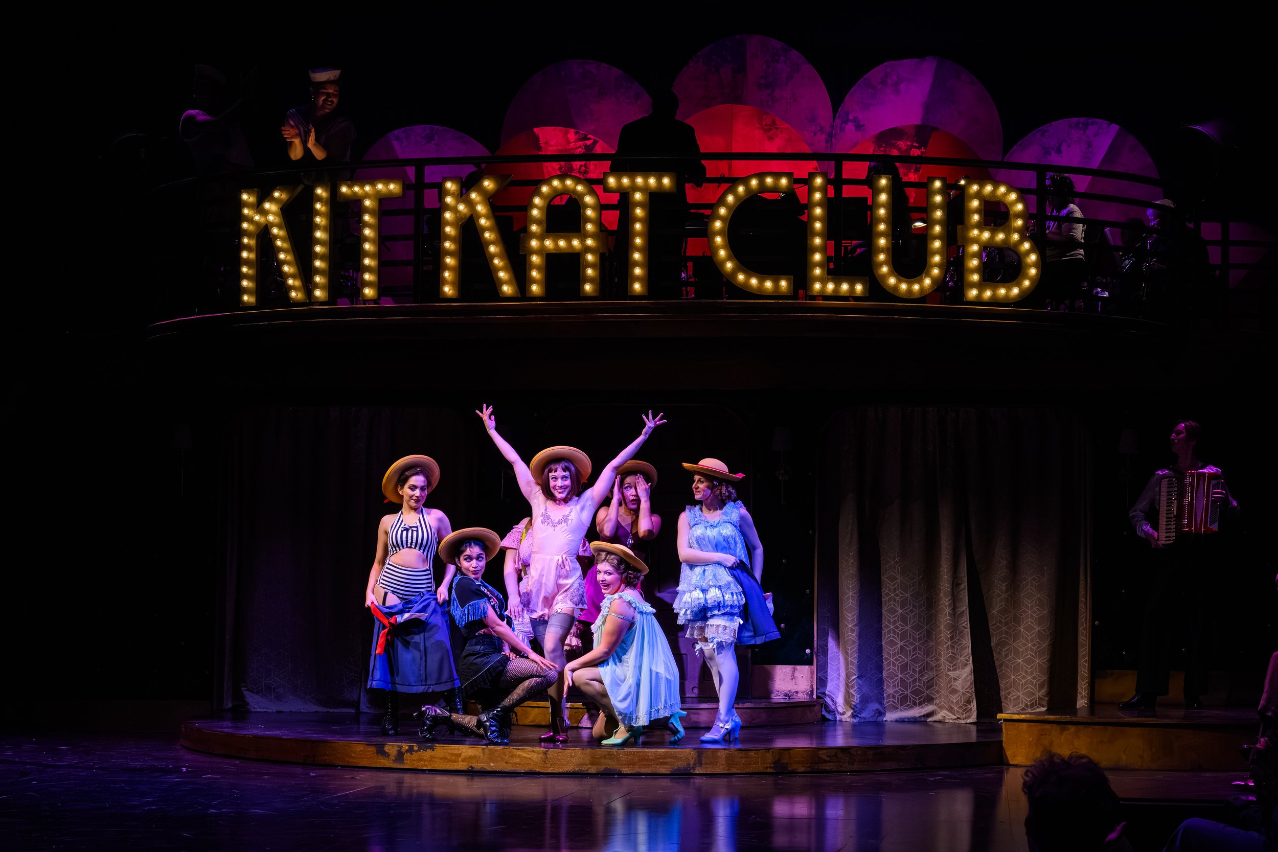 Cabaret-111.jpg