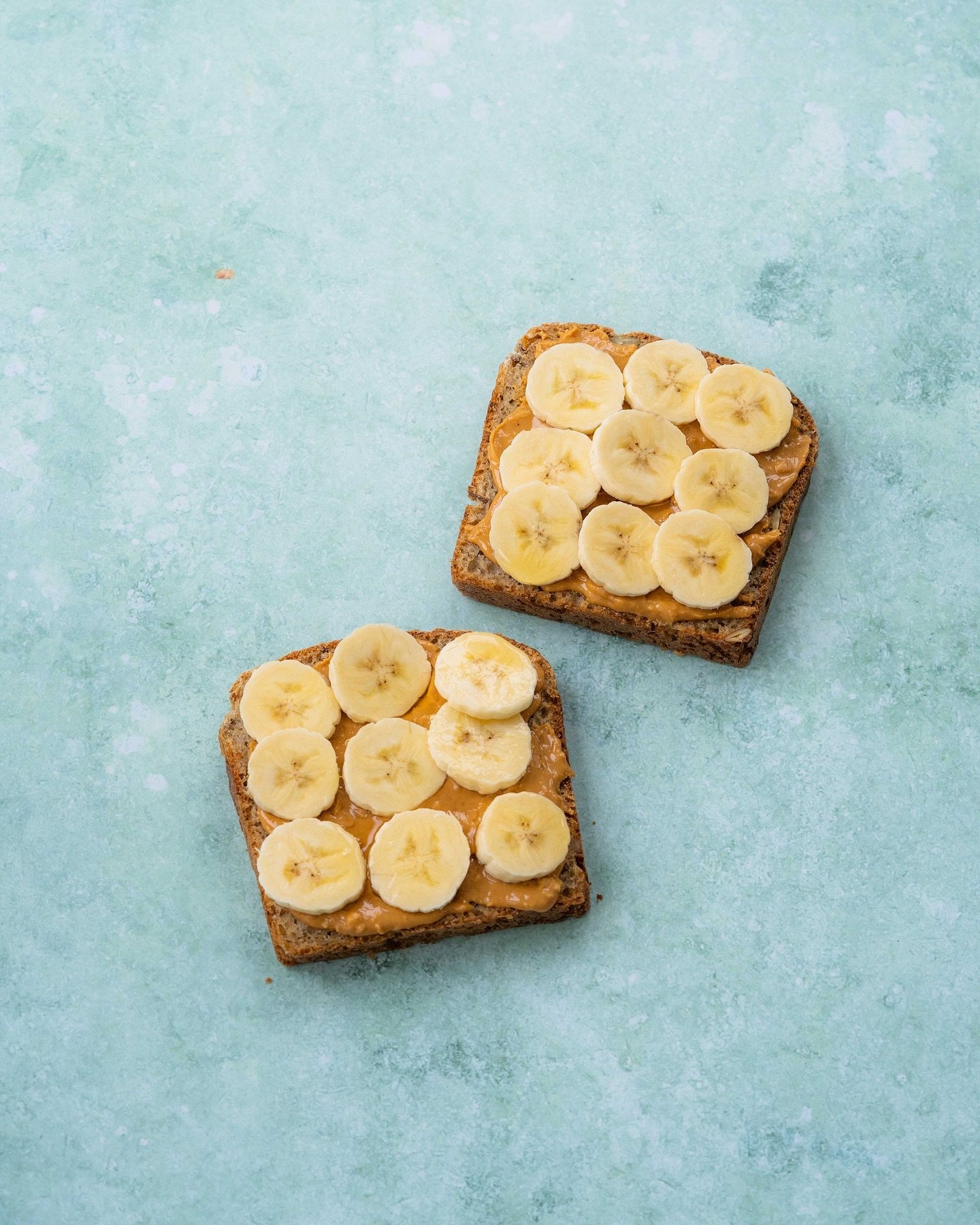 Keep it simple 🙃
Favorite snack: homemade bread + peanut butter + banana ✨
.
#snack #easysnack #banana #peanutbutter #foodstagram