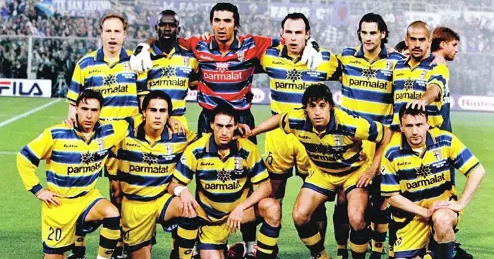 Parma football team lineup in yellow and blue kits with Parmalat sponsor during the 1990s.