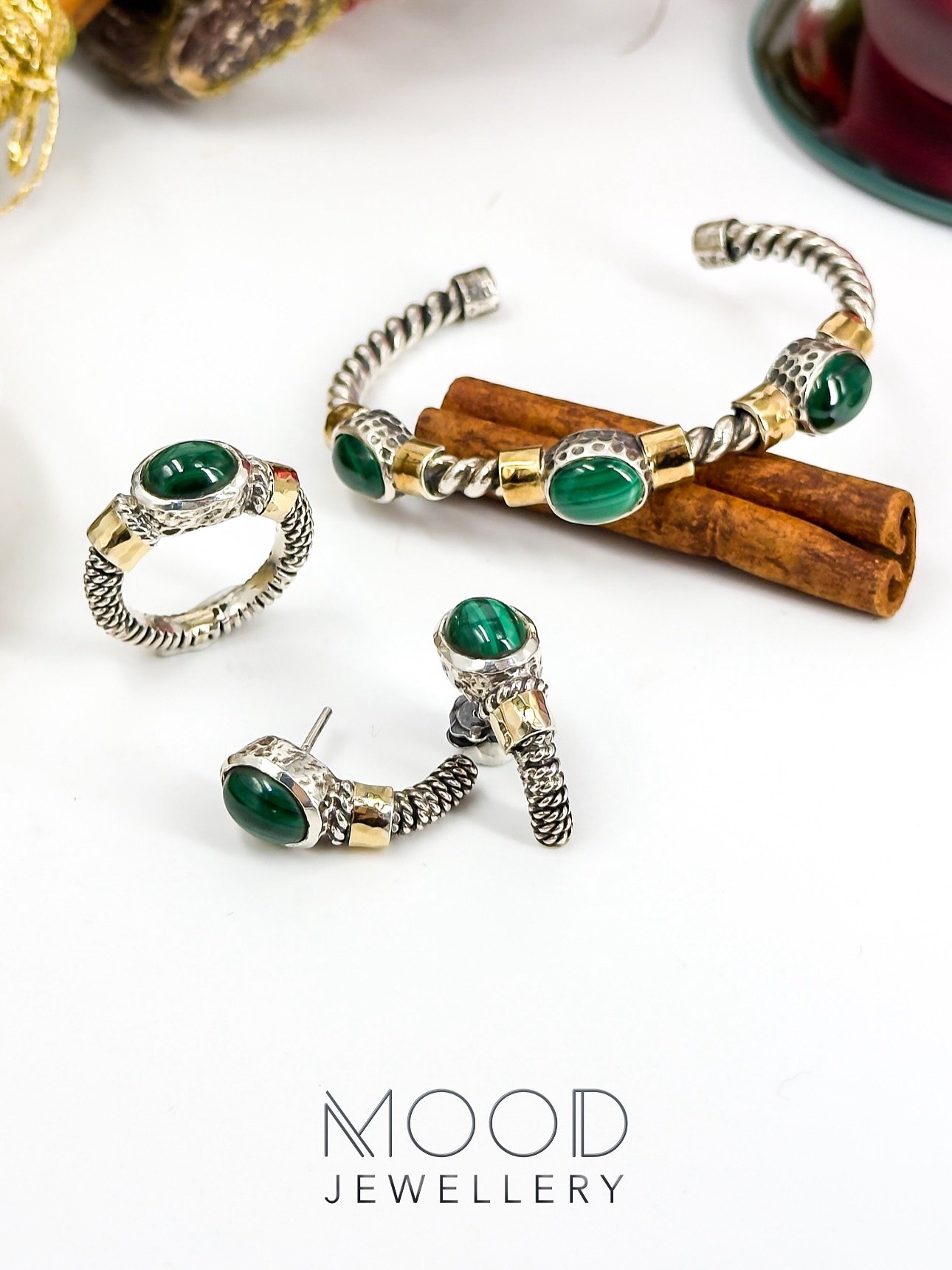 Em tons de verde 💚
&hellip;
🛒 www.moodjewellerystore.com 🛍️
&hellip;
📧 info.moodstore@gmail.com
Ou 👉🏻 mensagem privada
...
Ponto de recolha no Porto:
@guerreiros.joias
&hellip;
#moodjewellerystore #moodjewellerydesign #mood #store #joalhariapor