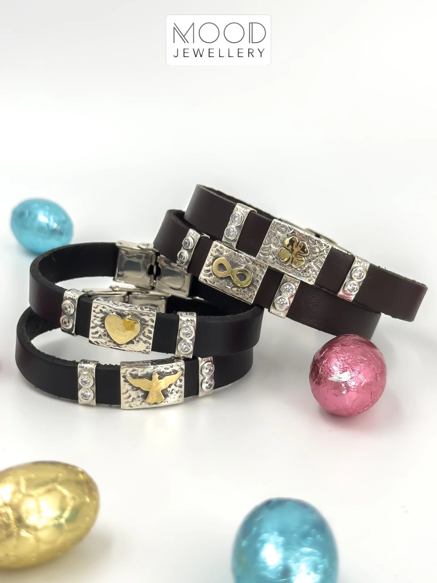Alerta ‼️ super tend&ecirc;ncia! 
Pulseiras em pele 🥰 com elementos em prata e ouro.
&hellip;
🛒 www.moodjewellerystore.com 🛍️
&hellip;
📧 info.moodstore@gmail.com
Ou 👉🏻 mensagem privada
...
Ponto de recolha no Porto:
@guerreiros.joias
&hellip;
#