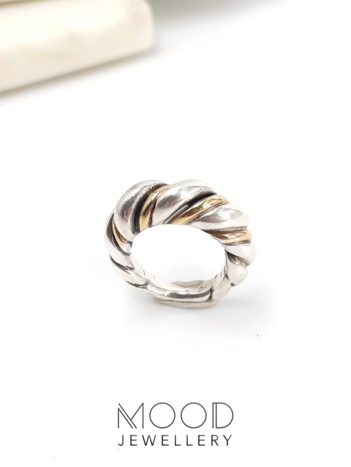 O cl&aacute;ssico dos cl&aacute;ssicos! ⭐️
 &hellip;
🛒 www.moodjewellerystore.com 🛍️
&hellip;
📧 info.moodstore@gmail.com
Ou 👉🏻 mensagem privada
...
Ponto de recolha no Porto:
@guerreiros.joias
&hellip;
#moodjewellerystore #madeinportugal #silver