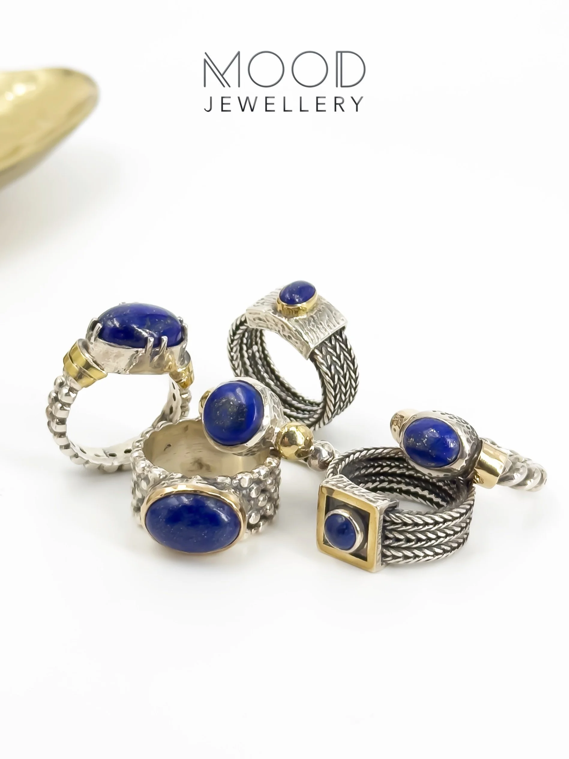 Em tons de azul&hellip;💙
&hellip;
📧 info.moodstore@gmail.com
Ou 👉🏻 mensagem privada
...
Ponto de recolha no Porto:
@guerreiros.joias
&hellip;
#moodjewellerystore #madeinportugal #silver #gold