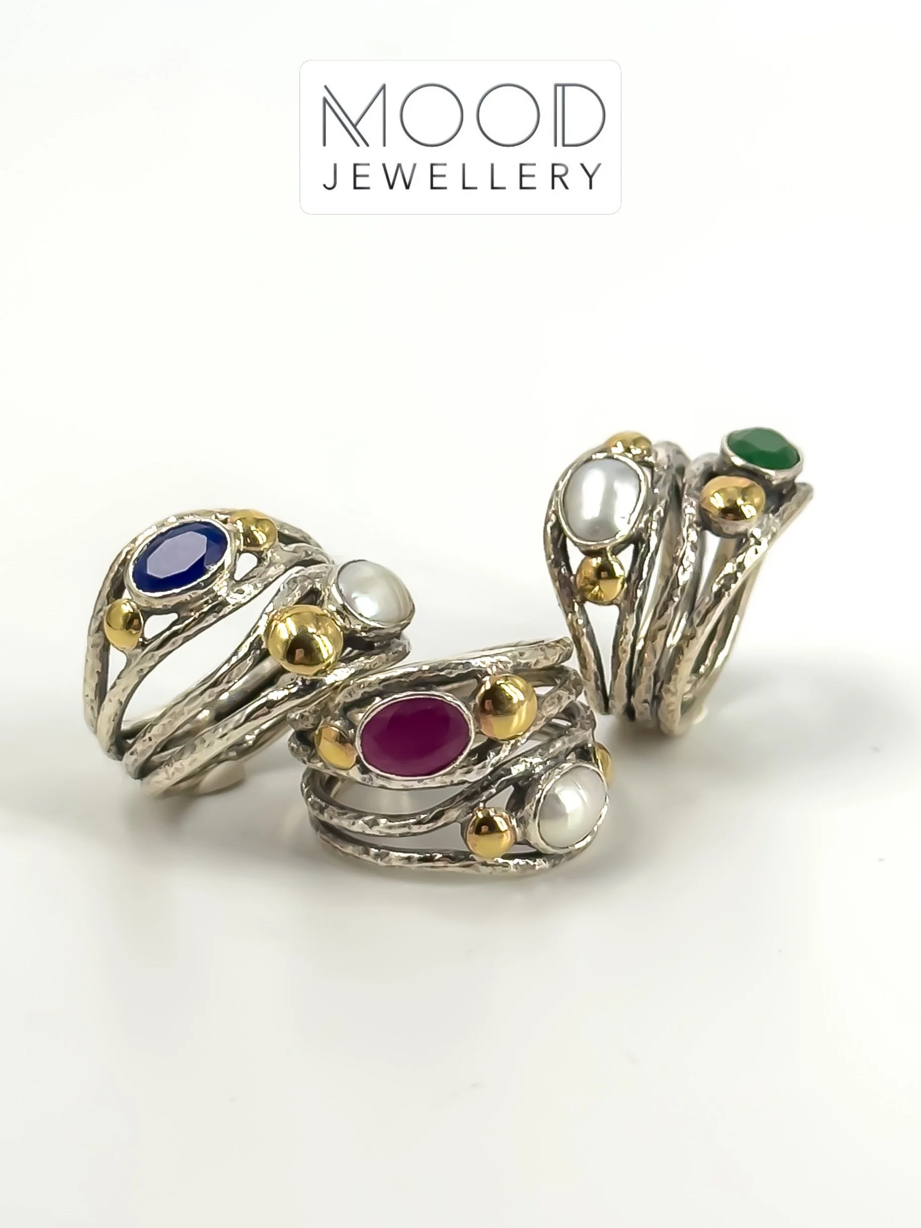 Rubi, safira ou esmeralda?
Novidades de Outono!!!🍂 
Brevemente on-line! 😉
&hellip;
🛒 www.moodjewellerystore.com 🛍️
&hellip;
📧 info.moodstore@gmail.com
Ou 👉🏻 mensagem privada
...
Ponto de recolha no Porto:
@guerreiros.joias
&hellip;
#moodjewell