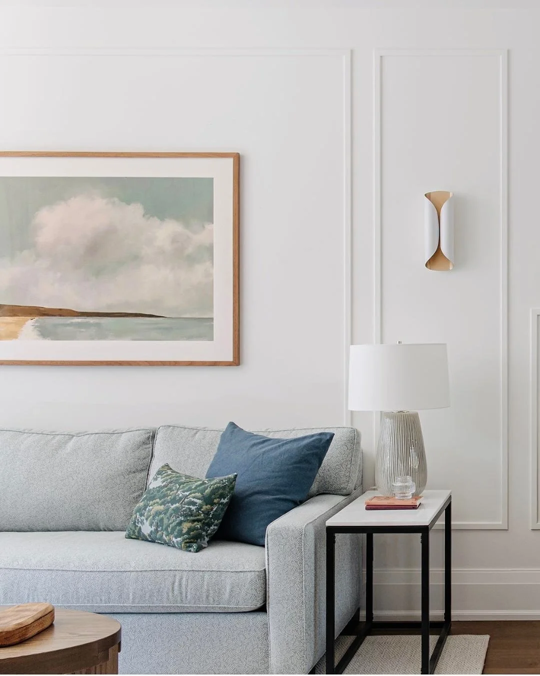 C O N N E C T I O N S
When designing for an open concept area in a home, we have to consider how the spaces connect to each other both physically and aesthetically. For the main floor of our Waverley project, the soft blue tones in our fabrics, subt