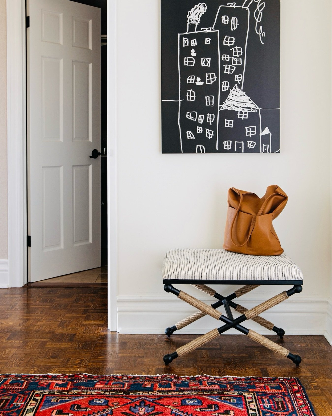 N O O K S

Sometimes the small spaces surprise us. Like this entry hall at our Bloor St Project where we just added a rug and a bench and it turned into this! Ok fine, it&rsquo;s not just any rug &ndash; it&rsquo;s a stunning antique with the perfect