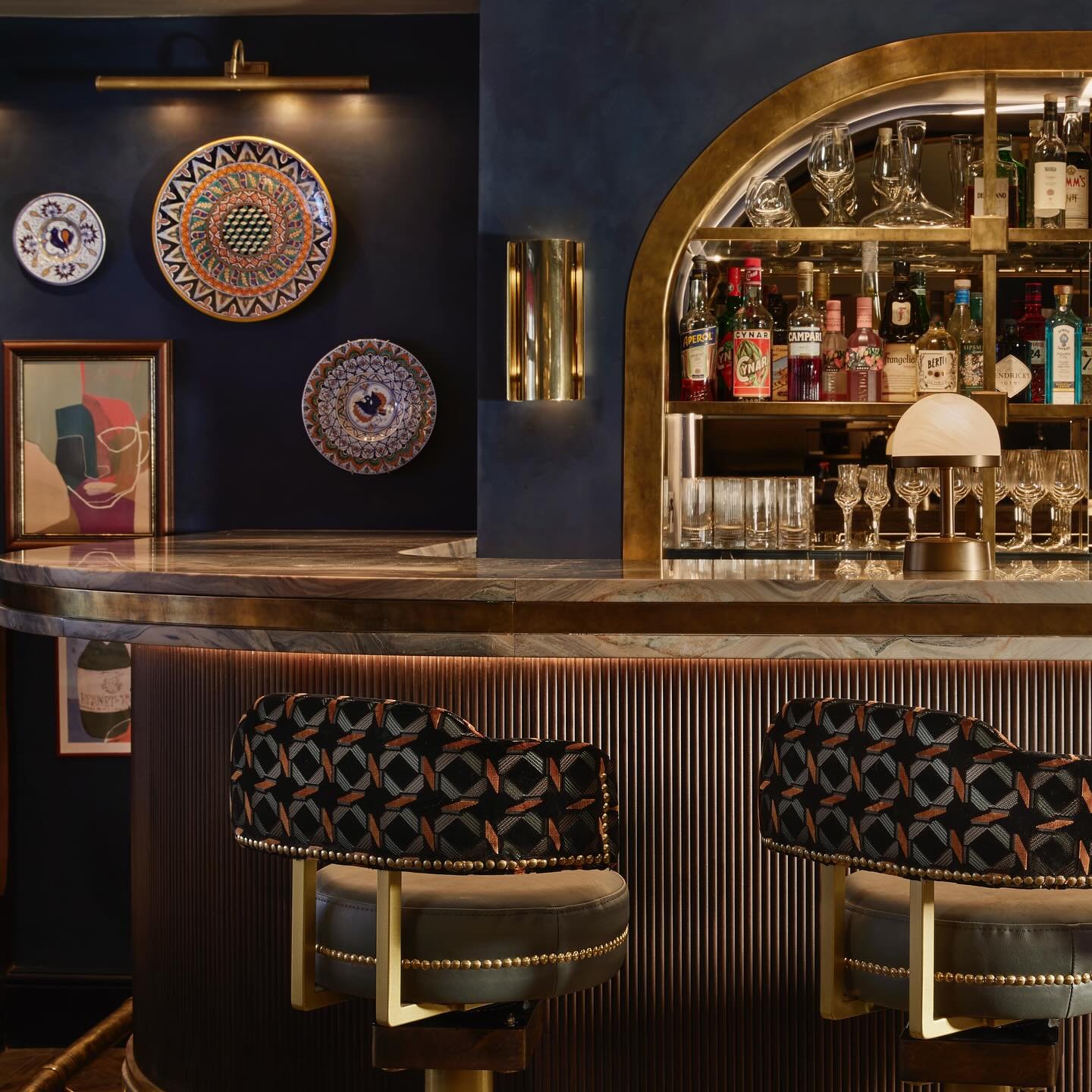&ldquo;Sale e Pepe is Knightsbridge&rsquo;s own little slice of comfort and charm: you&rsquo;ll dine the first time as a guest, and return the second, third, fourth as family.&rdquo;

@countryandtownhouse