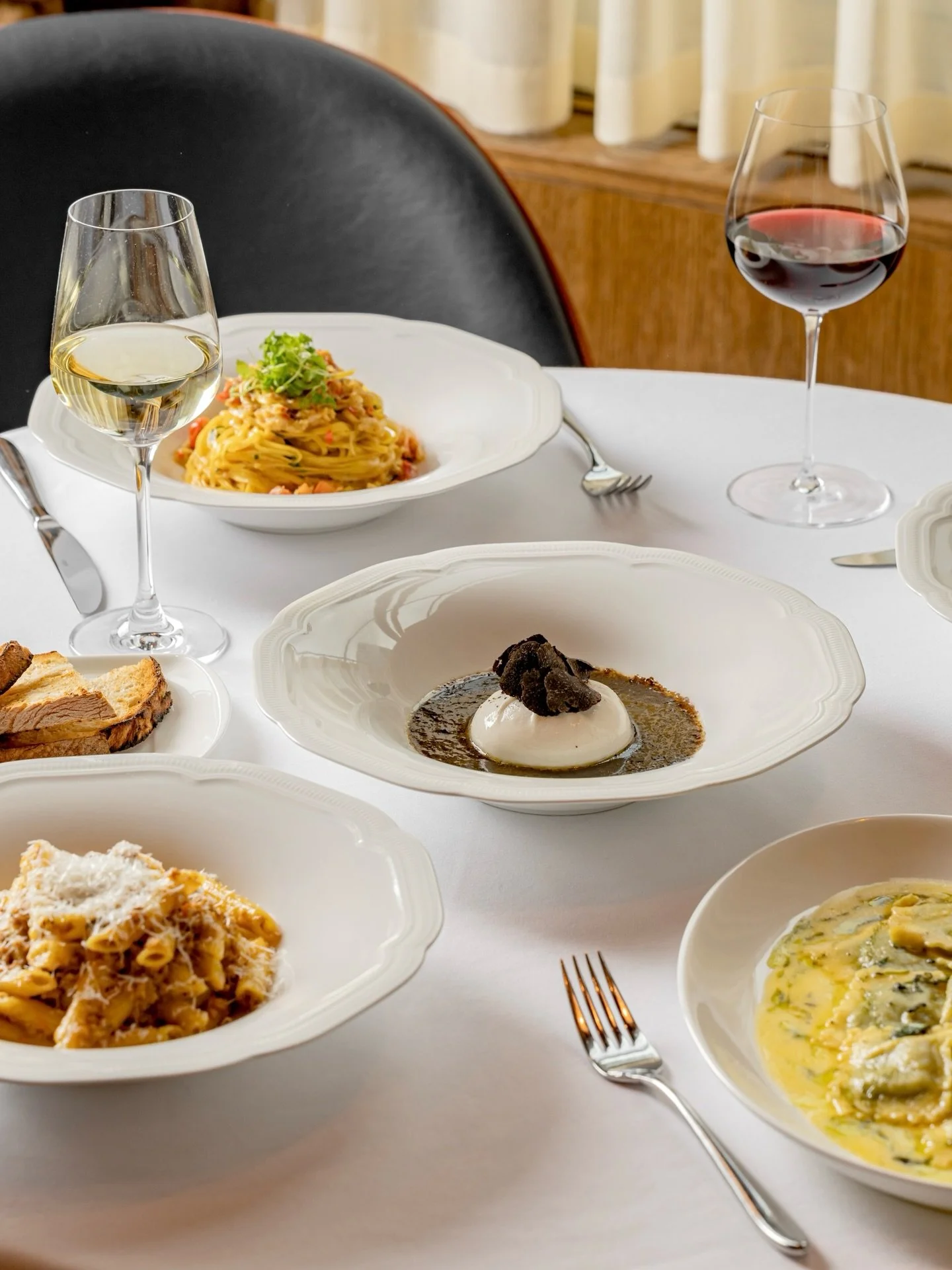 Defined by freshness, guided by the ingredient.

A menu where quality is considered at every stage, and simplicity does the rest.