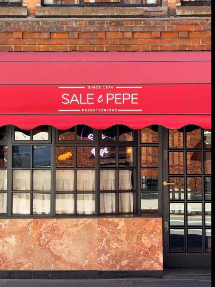 Afternoons, the Italian way.

Long lunches, aperitivo cocktails and Italian classics served just the way you like them.

Da godersi, fino all&rsquo;ultimo sorso.