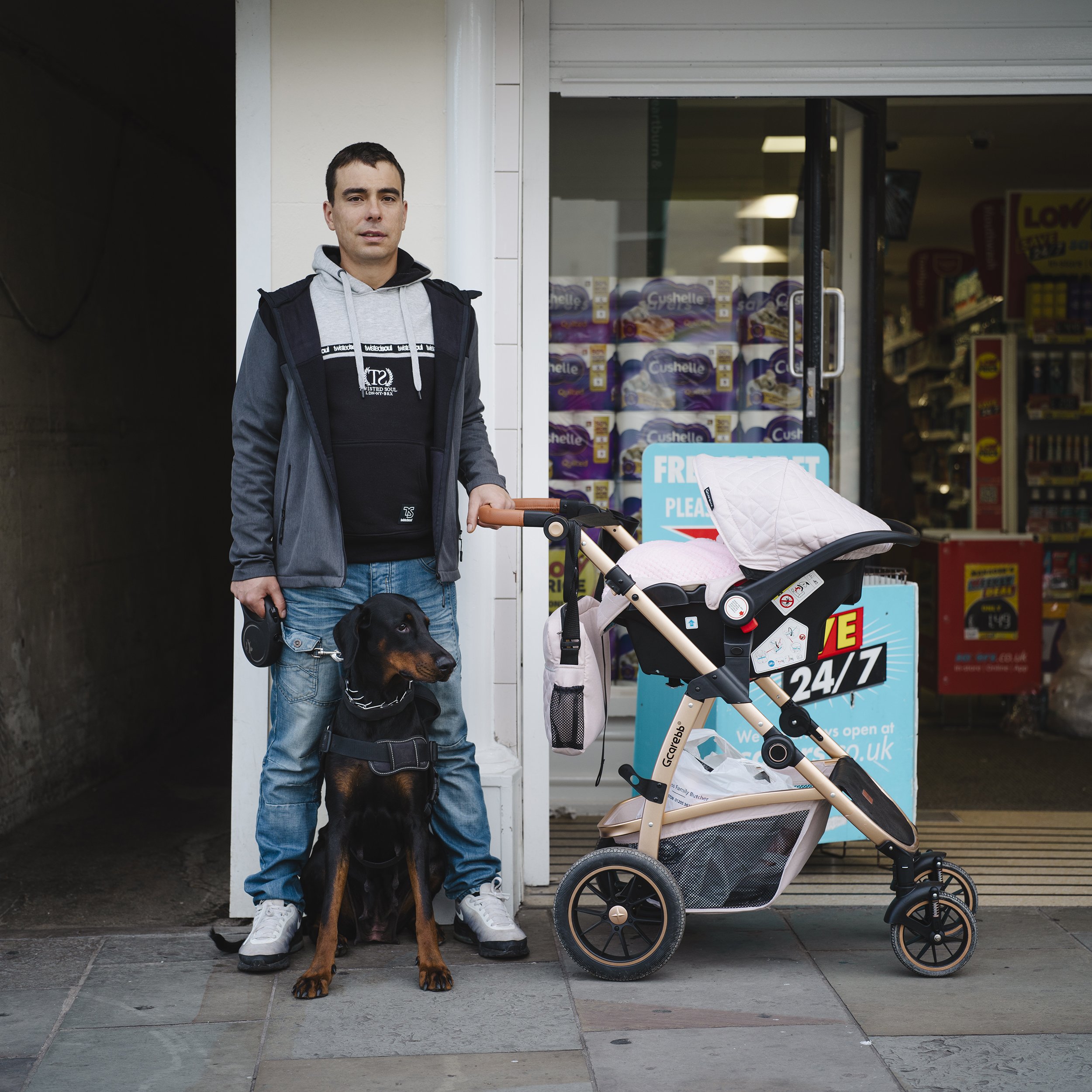 1000 Faces 037 by Electric Egg b0013226.jpg