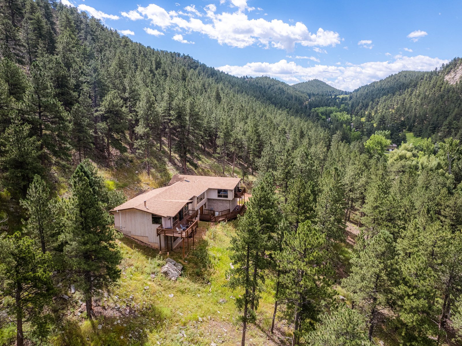 649 Valley Lane — Commonwealth Group