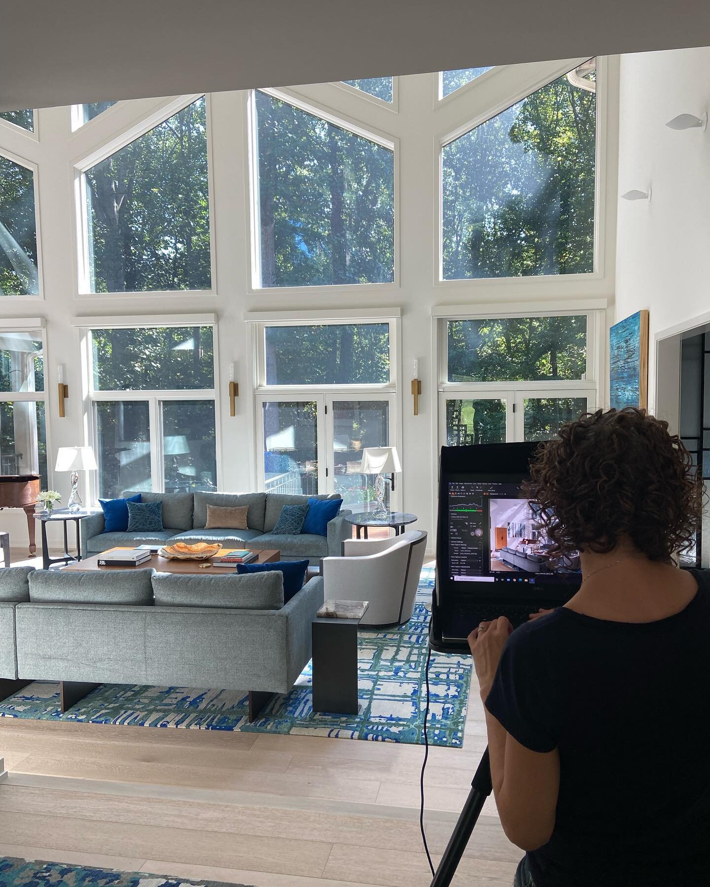 Finally shooting this Great Falls project today with the talented @stacyzaringoldberg! 
.
.
.
#Lotusinteriordesign #Interiordesign #Greatfallsluxuryhomes #renovation