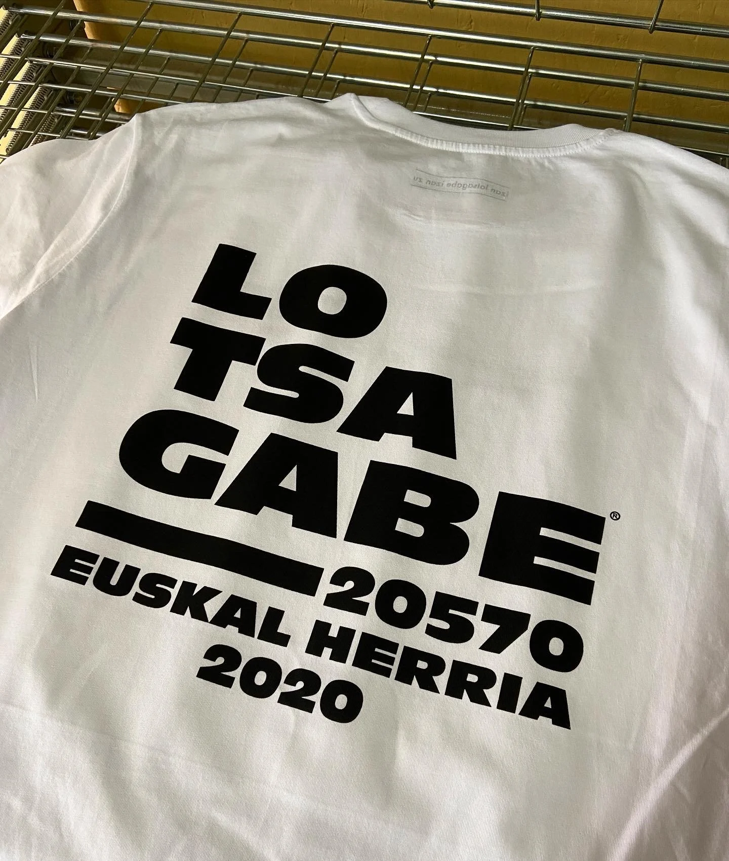 Camiseta Lotsagabe