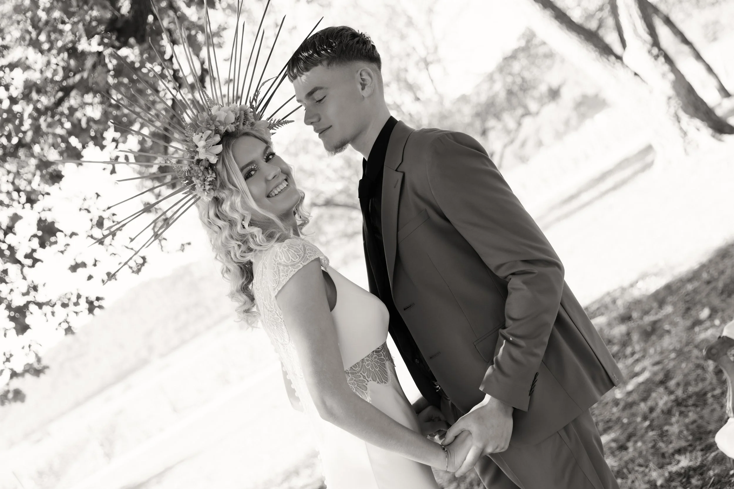 Couple de mariés au Domaine de Sigalous capturé par Alexandre Vichot