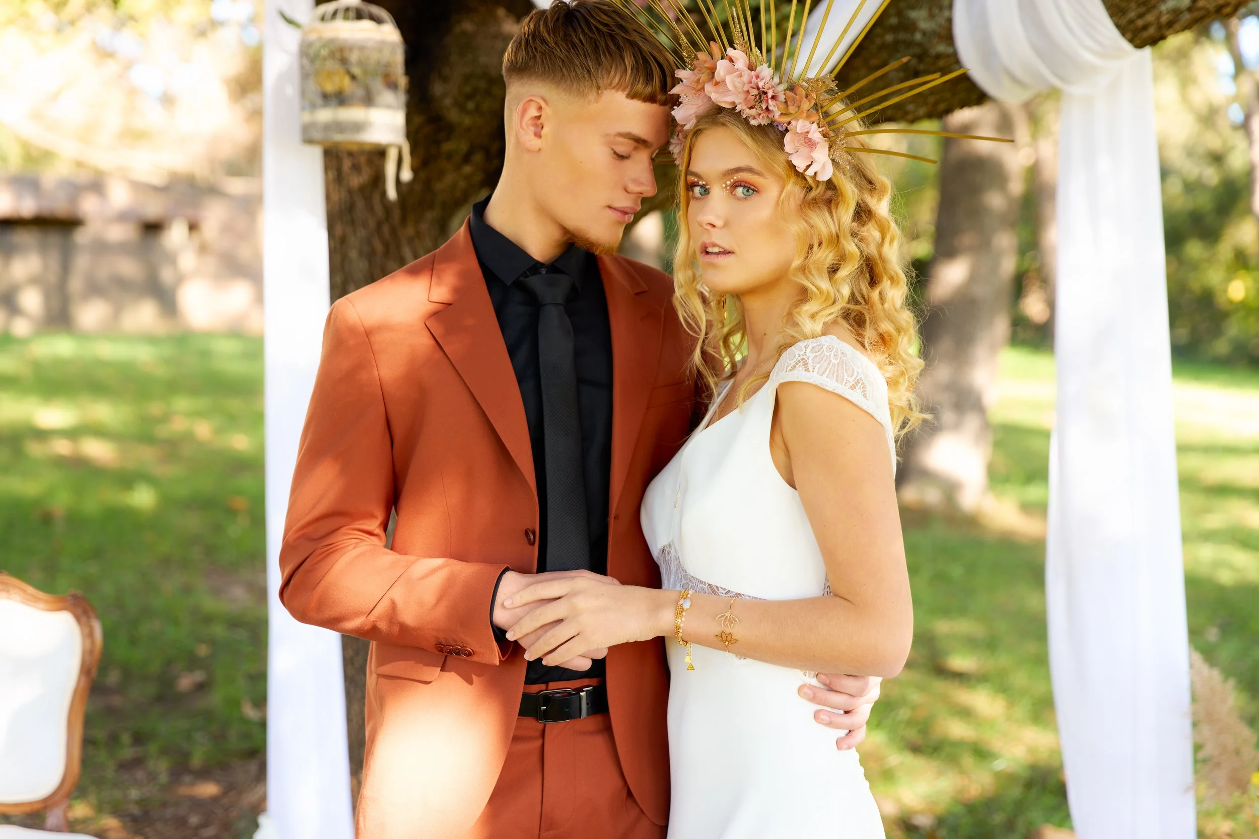 Couple de mariés au Domaine de Sigalous dans le Var, photographié par Alexandre VICHOT