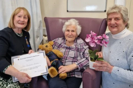 SWI loyalty award for Margaret Brown