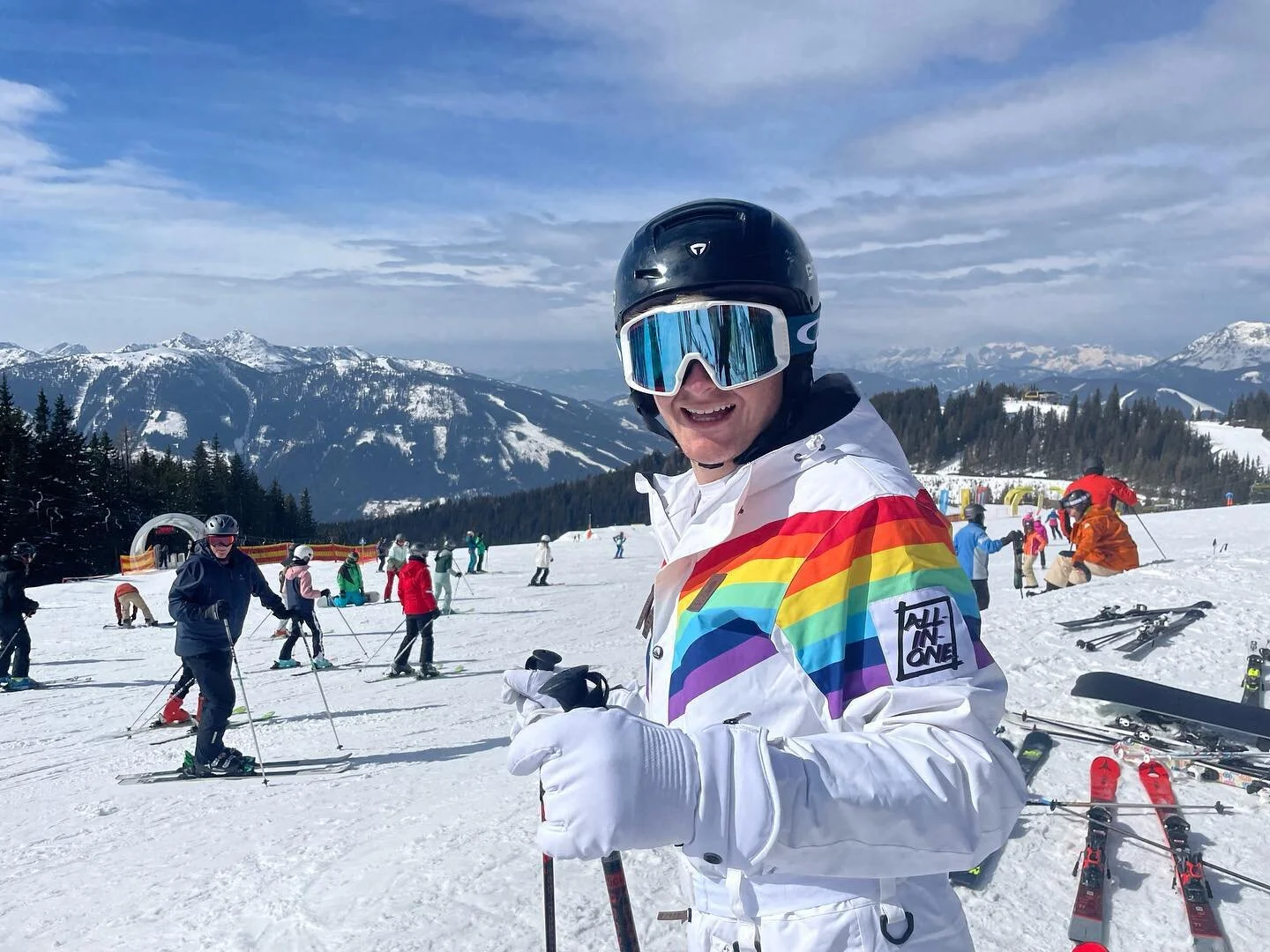 📉Do your salon takings drop every time you take a holiday?

👉Leaving you scared to take time off &amp; feeling burnt out? There IS a different way!

🚀We believe there should be systems in place allowing your salon to run efficiently &amp; effectiv