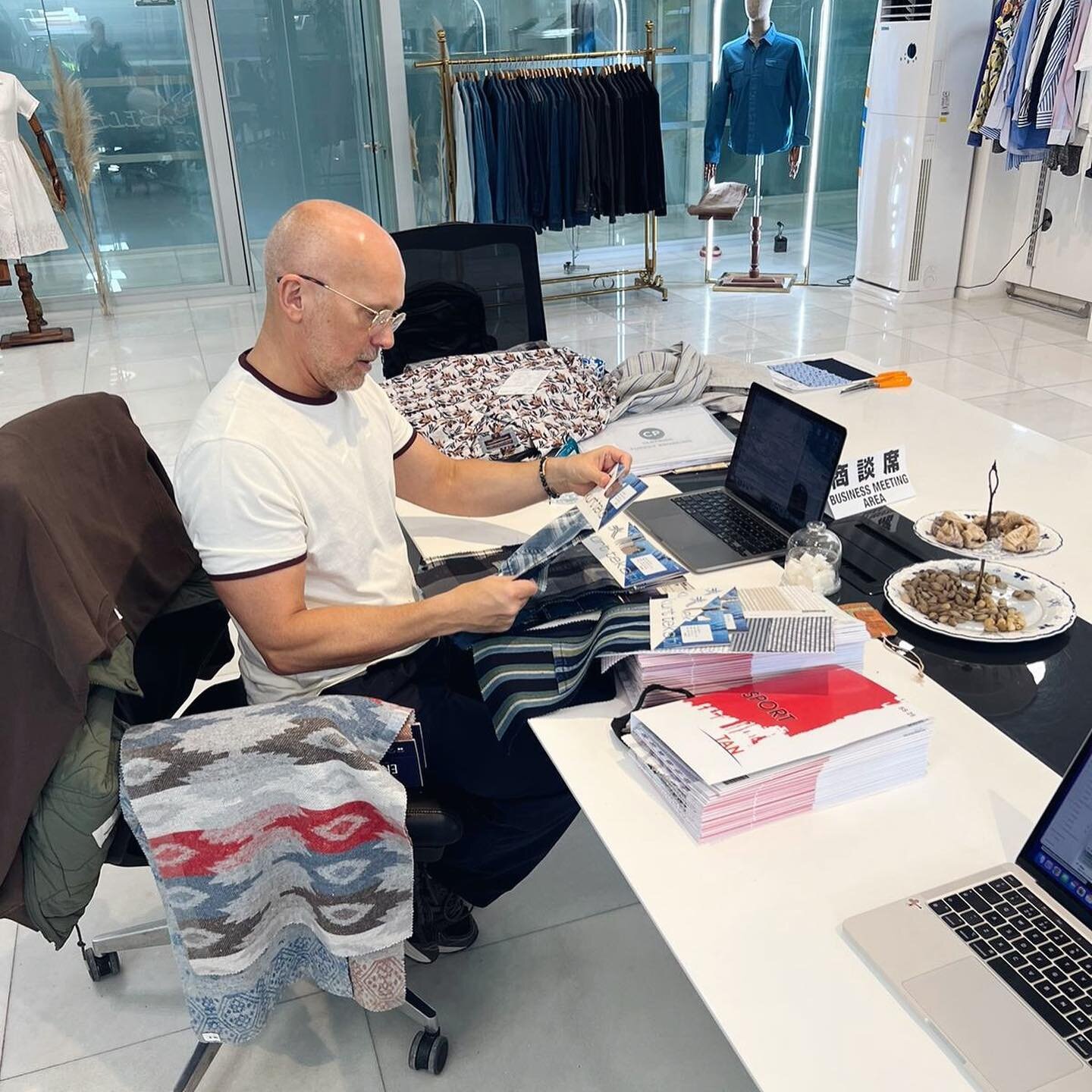 Our Design Director recently visited our partners in T&uuml;rkiye to research developments for our customers and our in-house brands Burgs and Oiler &amp; Boiler. 

Get a peek into his productive visit! 🔝

#Cpgroup #Cpteam #development #design #fash