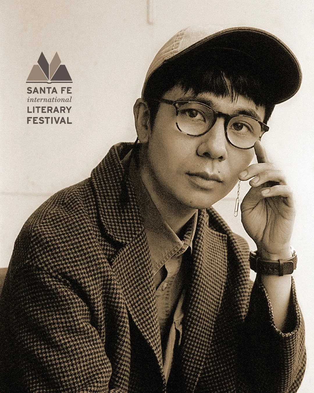 Exciting opportunity for New Mexico high school students! 📚️ ✨️ ⁠
⁠
We look forward to having Ocean Vuong (@ocean_vuong) join us at this year&rsquo;s Festival, and though his session sold out in a blink, he has made a generous offer to those who wil